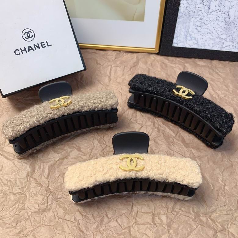 Chanel Hair Grab Clip  (1)